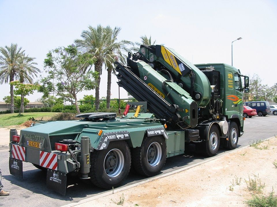 מנוף 4